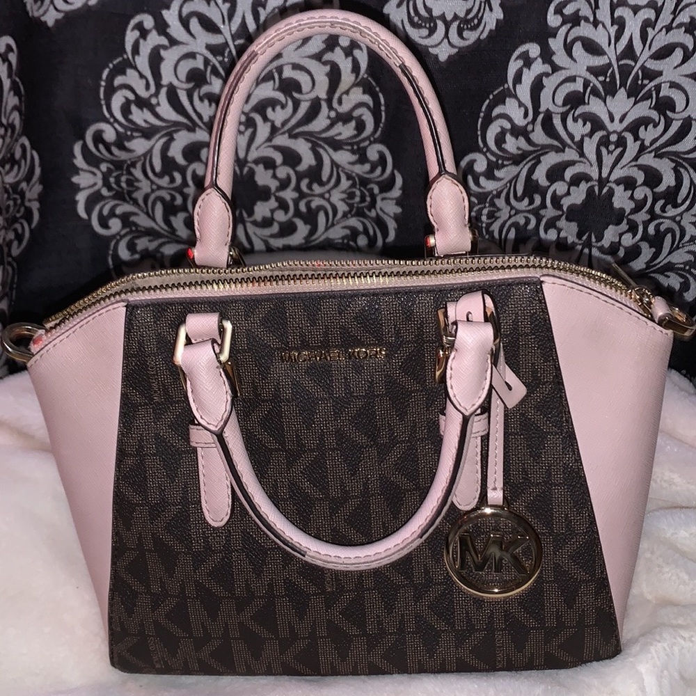 Michael Kors Purse - Picture 10 of 12